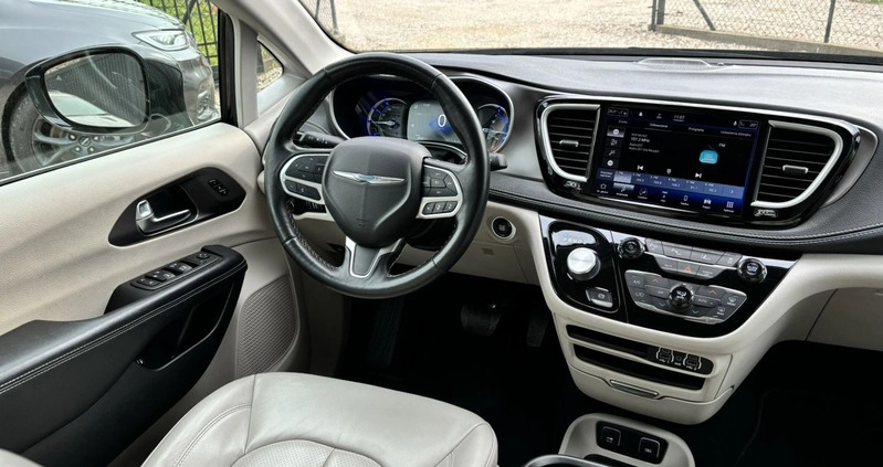 Chrysler Pacifica cena 199998 przebieg: 29437, rok produkcji 2021 z Bardo małe 781